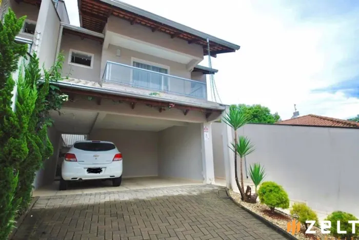 Casa com 3 dormitórios para alugar, 138 m² por R$ 4.028,00 - Escola Agrícola - Blumenau/SC
