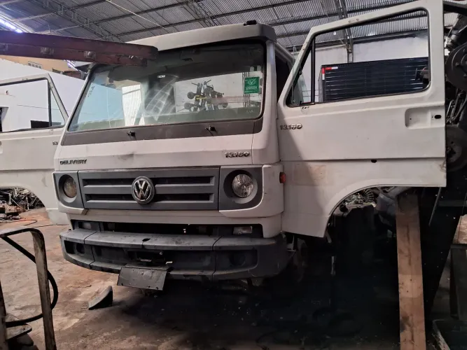 Cabine VW 13-860 2018
