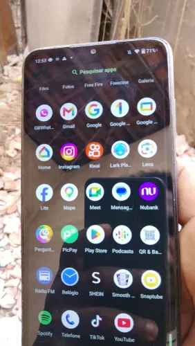 Vender um celular em ótimo estado de conservação no precinho ótimo bom mesmo tudo certo