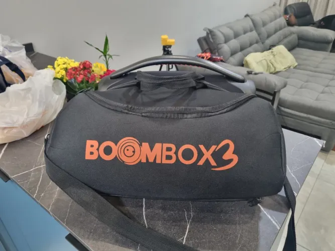 JBL bombox 3