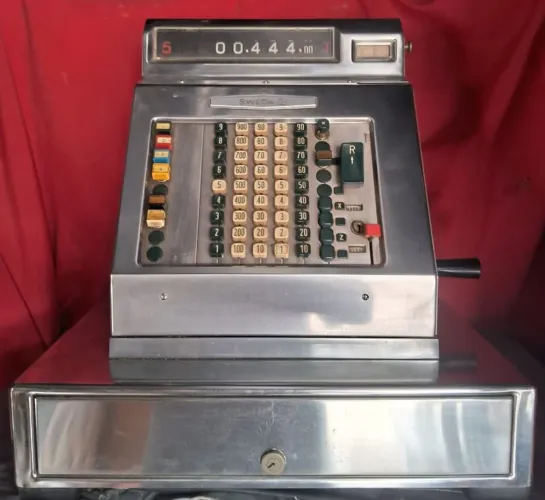 Maquina registradora antiga