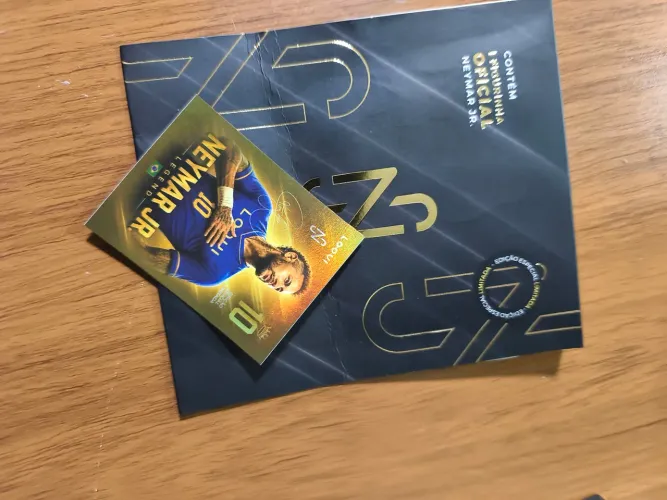 Figurinha lendária Neymar edição limitada