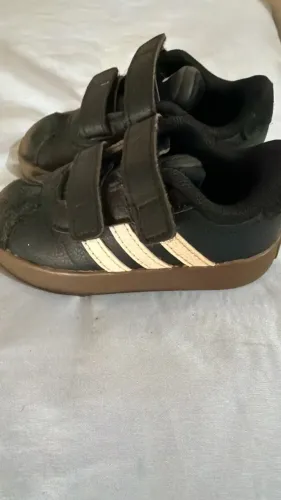 Tênis ORIGINAL Adidas 