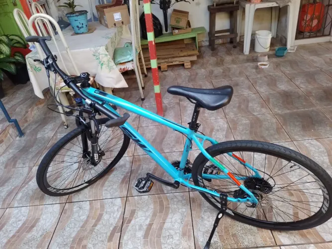 Bicicleta aro 29 com 9 velocidades