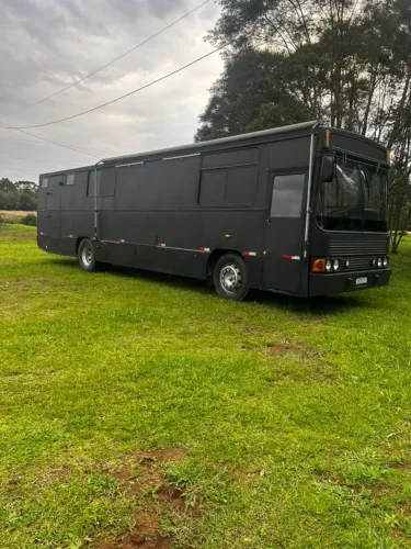 ? MOTORHOME EQUESTRE ? ESPAÇO PARA 4 CAVALOS