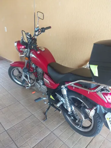 Choper 150 CC em ótima estado. 