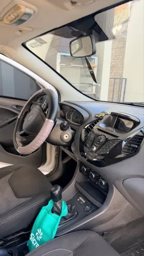 Ford KA+ Sedan 1.5 SEL 16V Flex 4P 2015