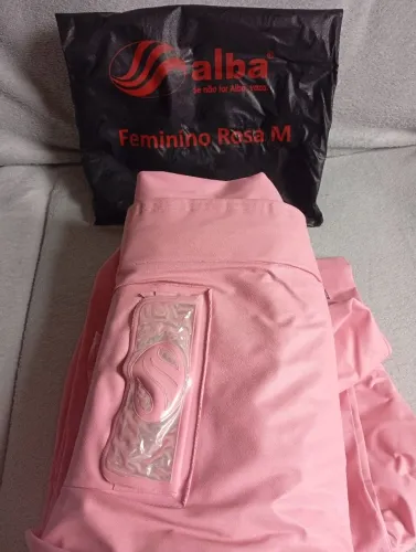 Vendo capa de chuva Rosa tamanho M Alba