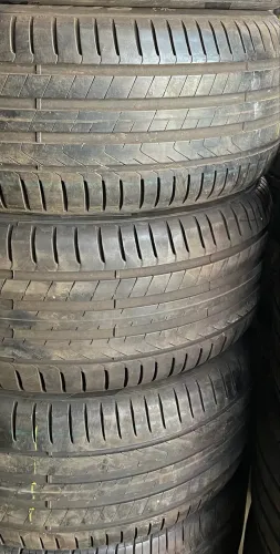 Jogo de pneus 19 Tiguan Rline 255/45 R19 semi novos PIRELLI ( 255/45/19 )