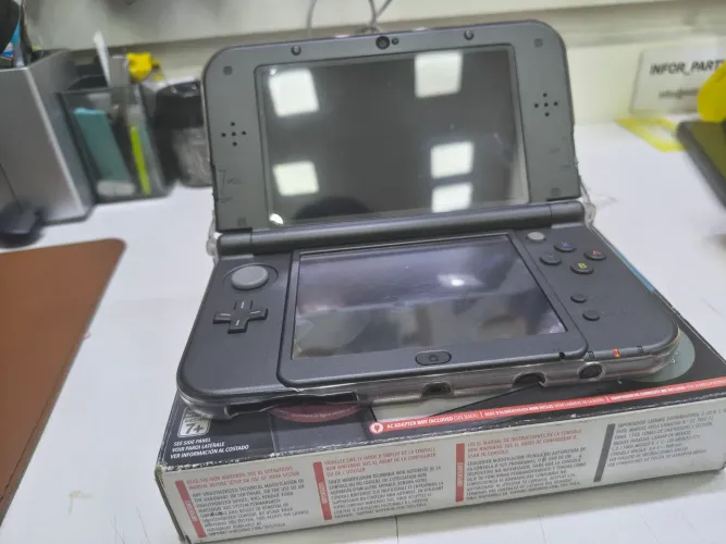 New 3DS XL Cinza. Completo, Caixa, Carregador, Case, Películas
