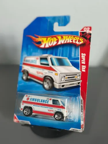 Hot Wheels - SuperVan Ambulance