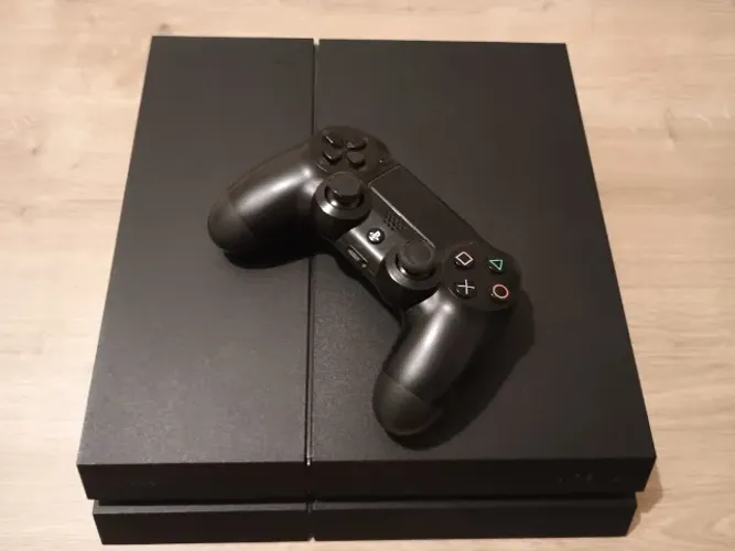 PlayStation 4