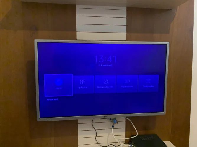 Televisão SmartTV LG WebOS 32 polegadas