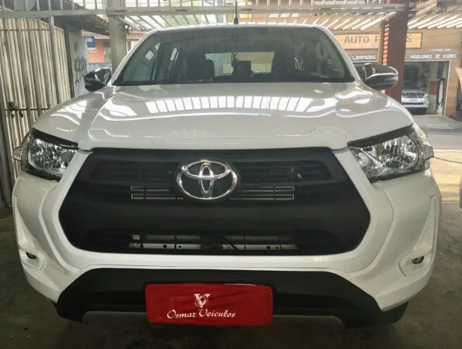 Toyota Hilux CD 4X4 2.8 Diesel Mec. 2024