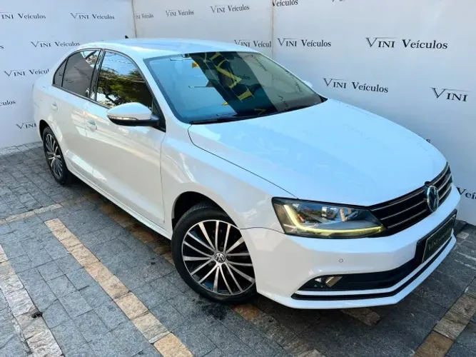 Volkswagen Jetta Comfortline 1.4 TSI 16V 4P Aut. 2017