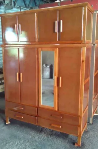 Guarda roupa novo duplex 4 portas faço entrega peço somente interessados em comprar