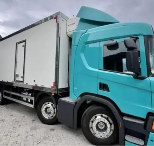SCANIA BAU REFRIGERADA ANO 2022 (Transferência de dívida)
