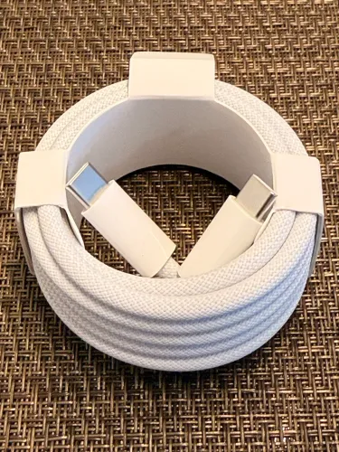 Cabo Carregador iPhone Original USB-C Tamanho 2 Metros iPhone 17 16 15