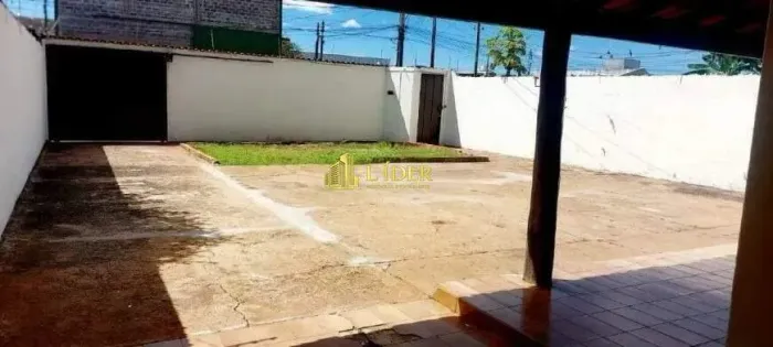 Casa à venda, 3 quartos, 7 vagas, MARTA HELENA - Uberlândia/MG