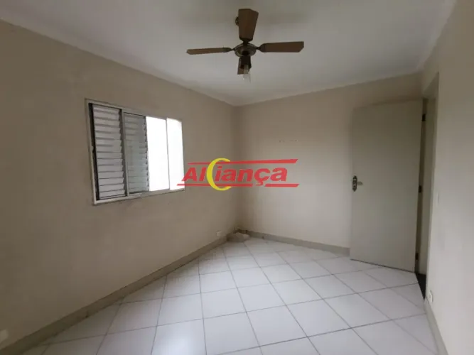 ÓTIMO APARTAMENTO 02 DORMITÓRIOS E 1 VAGA DE GARAGEM - VILA RIO DE JANEIRO