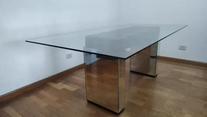 Mesa de Jantar com tampo de vidro
