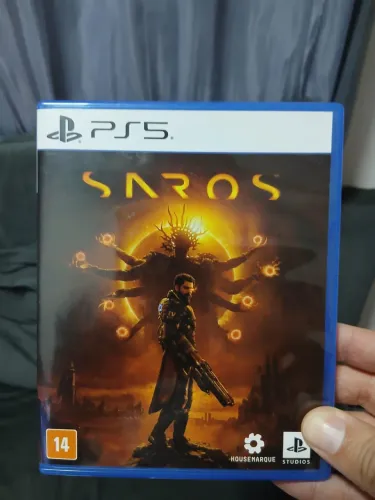 Saros - PS5 | Semi-novo