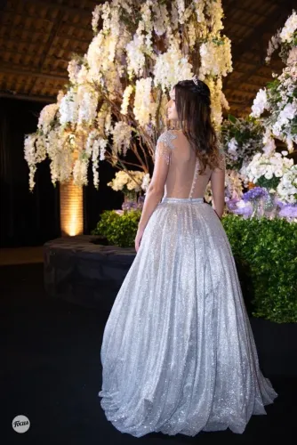 Vestido Debutando (usado apenas uma vez, perfeito estado)