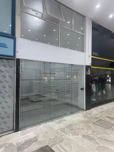 Loja 1 mes de carência Santa Cruz shoping 