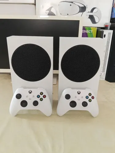 XBOX SÉRIES S 512 GIGAS SEMI NOVO