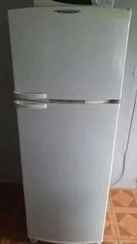 Geladeira Brastemp Frost Free funcionando perfeitamente