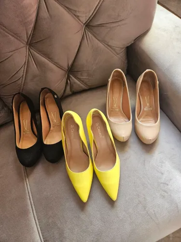 VENDO SAPATOS N° 33