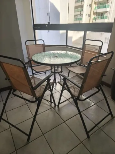 Mesa de Varanda com 4 Cadeiras