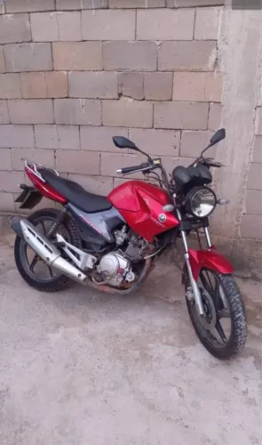 Vendo factor 125 2010/completa.