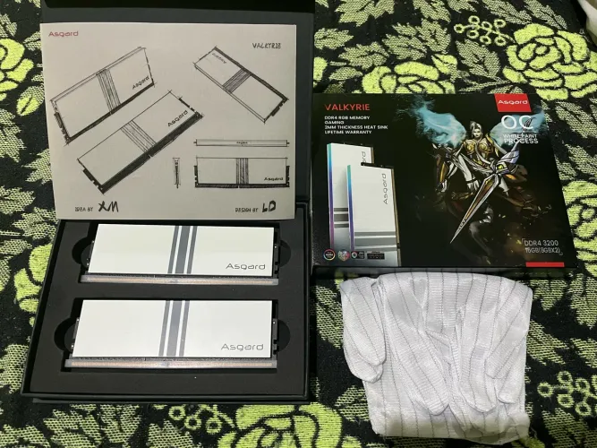 Memória ram 2x8 com RGB