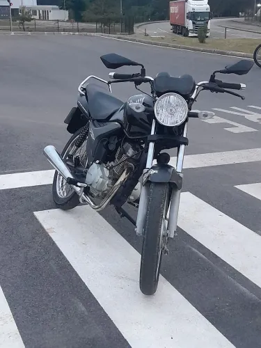 Troco por outra moto documentada com menos cilindrada