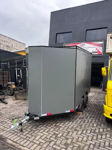 TRAILERS ESPECIAIS