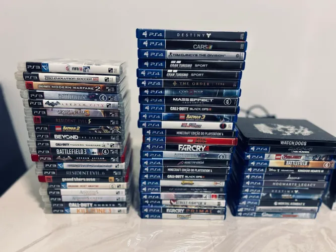 Lote de jogos PS4 e PS3