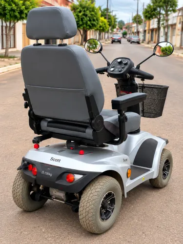 Scooter Elétrica Scott 4 Rodas para Idosos e PCD - 136 kg