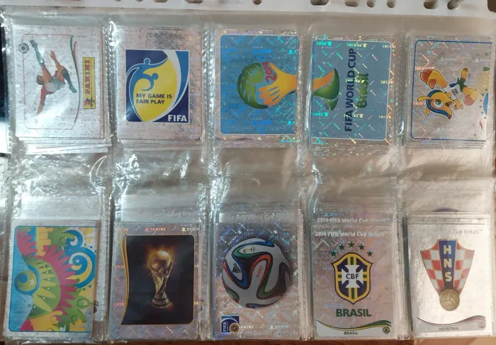 Lote de figurinhas da copa do mundo de 2104