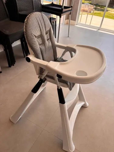 Cadeira de alimentação 