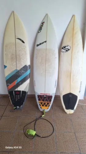 Três Pranchas de Surf