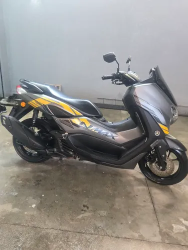 Nmax impecável 