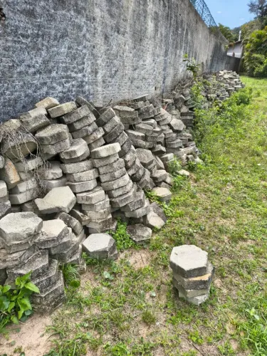 Paralelepípedos de Concreto - 100 a 120 m²
