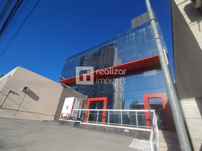 Prédio comercial no bairro Estreito, Florianópolis