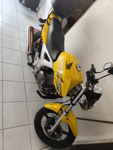 CBX Twister 2007 amarela
