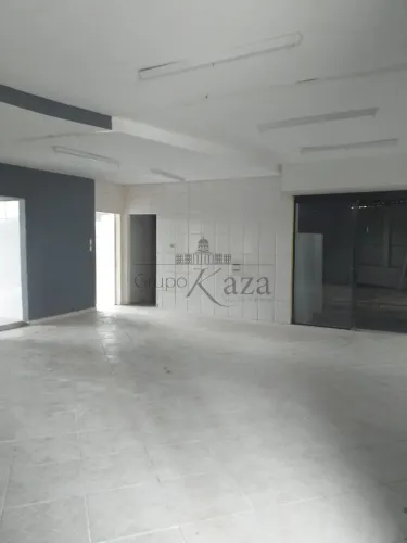 Oportunidade - Ponto Comercial - Jardim das Industrias - 370m².