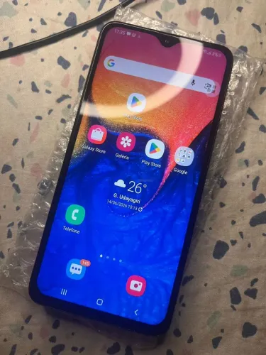 Samsung A10