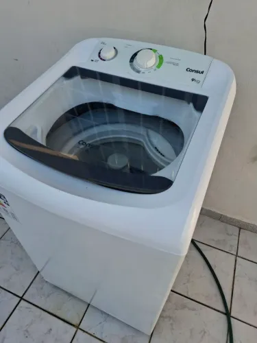 Maquina de lavar 9kg Consul faz tudo. Ótima testo entrego e act crtUsp de casa