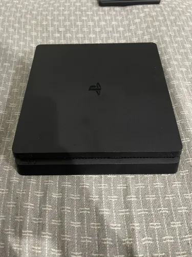 PS4 SLIM BEM NOVINHO