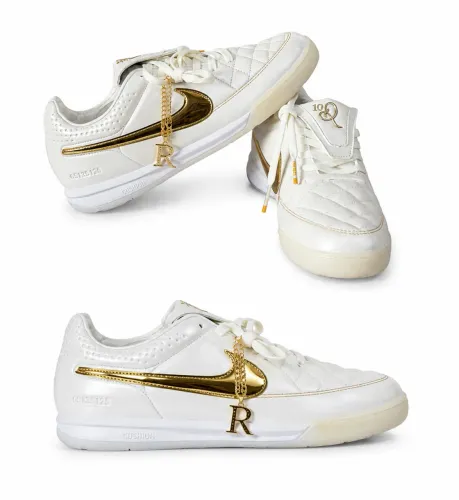 Chuteira Futsal Nike Tiempo SE Ronaldinho 